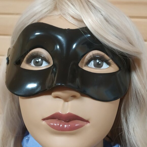 Black Venetian Half Masquerade Mask, Villain Mask - Picture 3 of 5